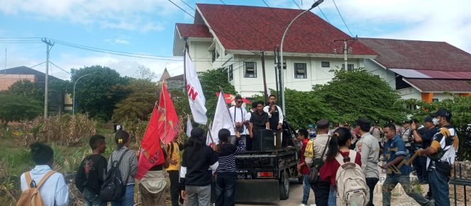 
					Aliansi Mahasiswa Peduli IAKN Kupang. Foto: Dok. Yanto/