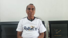 Kepala Bagian Teknik dan Pengembangan Perumda Pasar Kota Kupang, Jemrit Meyok aat ditemui wartawan Kupang Timur INSIGHT.com di kantor Perumda, Jumat (22/5/2026). Foto: Dok. Yanto/