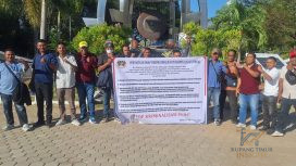 Foto Bersama Usai Pernyataan Sikap FORSA Pers. Foto: Dok. Yanto/